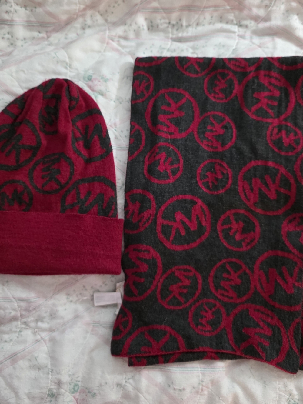 NWOT- Michael Kors Womens Red and Black Logo Knit Hat & Scarf Set